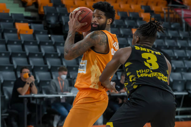 奥维耶多 奥维耶多