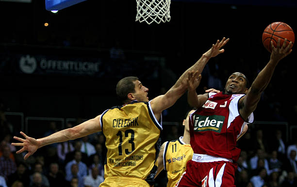 詹姆斯的出 詹姆斯的出