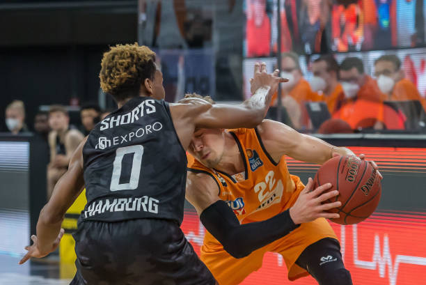 在对阵强队 在对阵强队