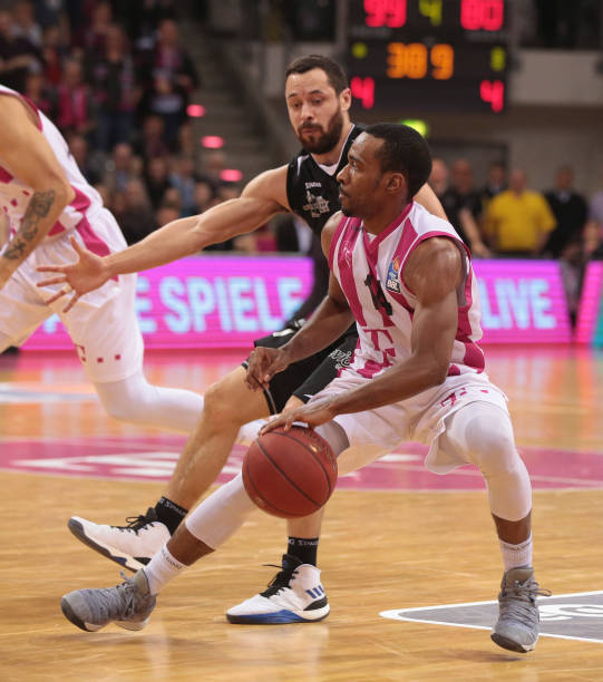 到进攻的转 到进攻的转