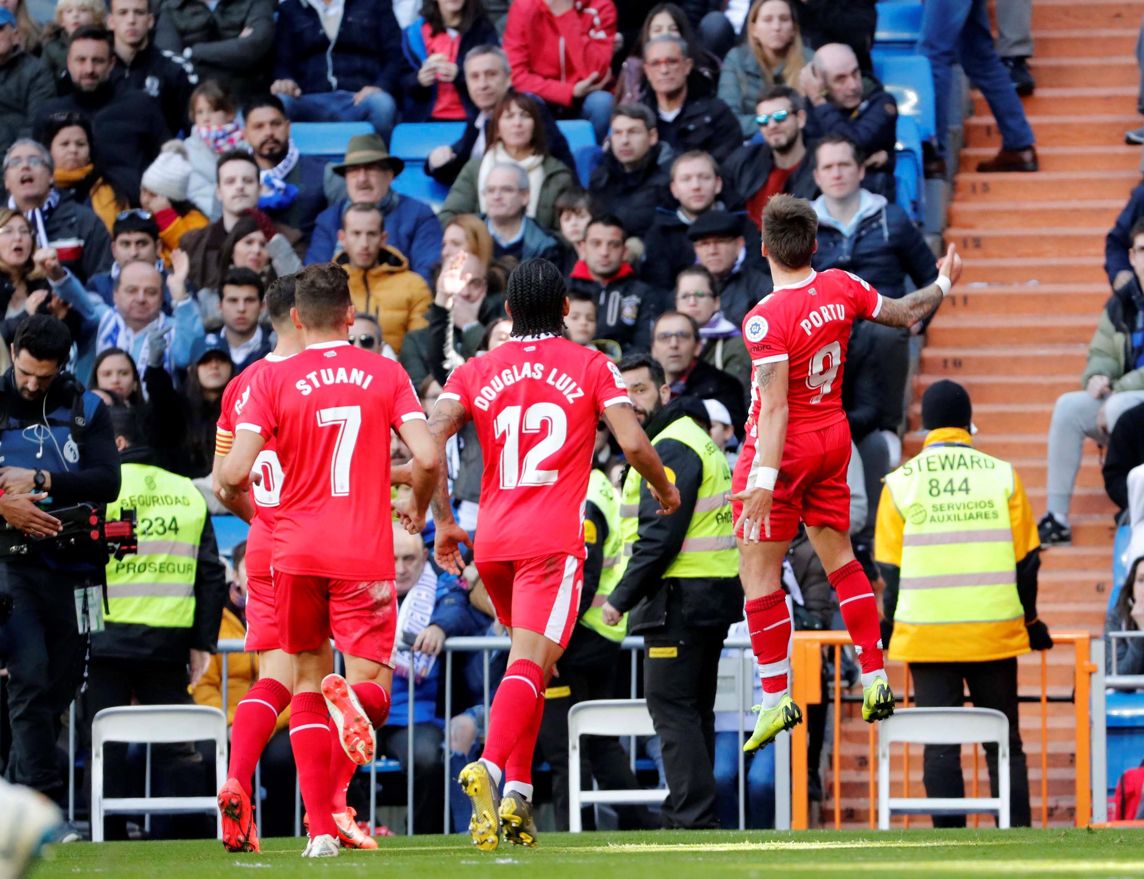 但张呈栋依 但张呈栋依