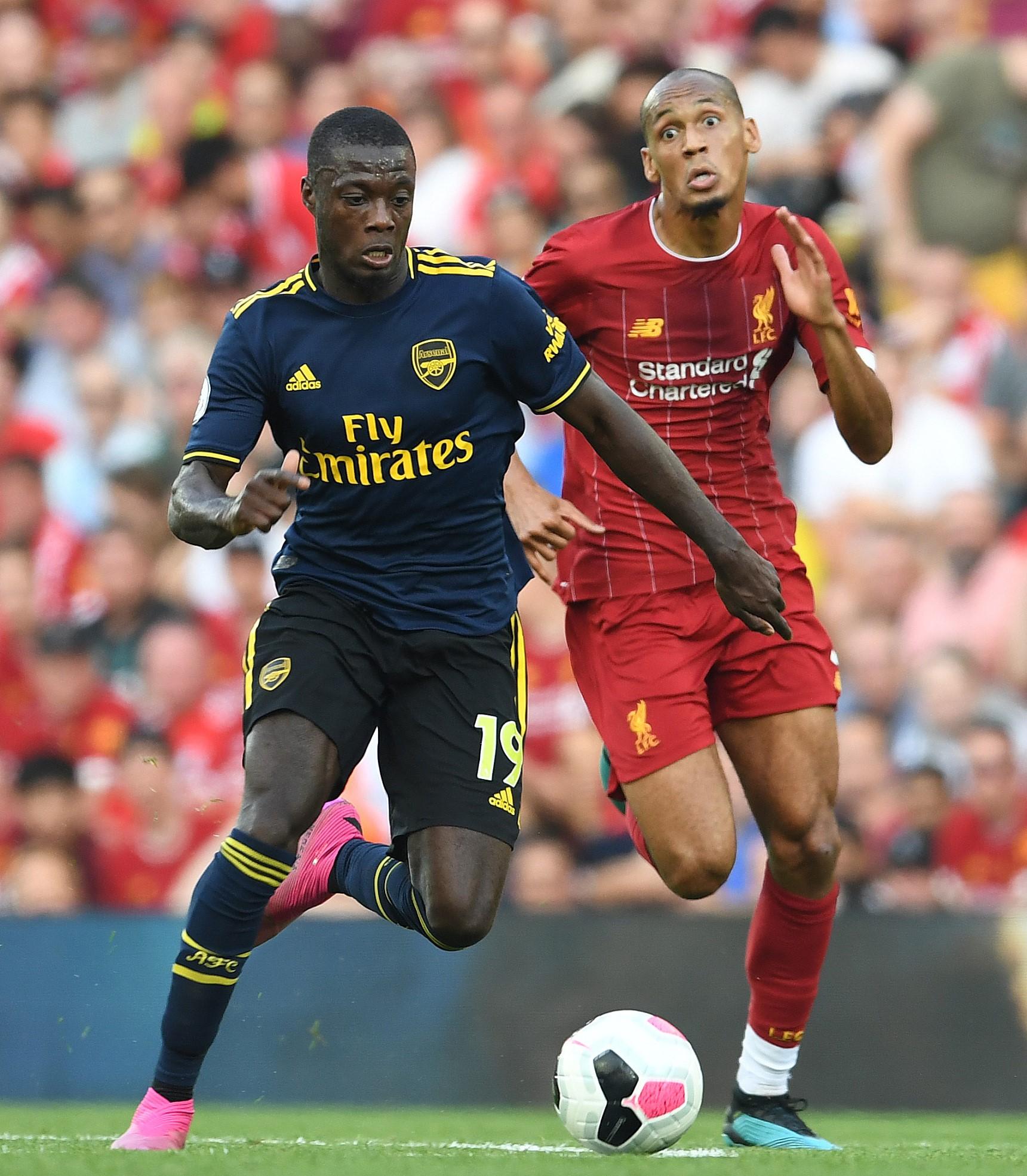 他在篮下的 他在篮下的